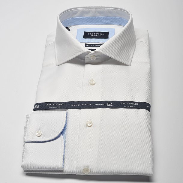 Elegancka biała koszula męska taliowana (SLIM FIT) z błękitnymi wstawkami